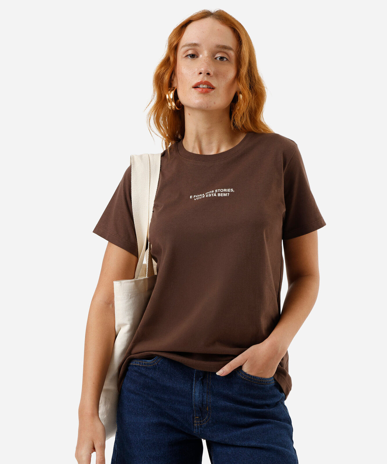 camiseta feminina fora dos stories você tá bem marrom
