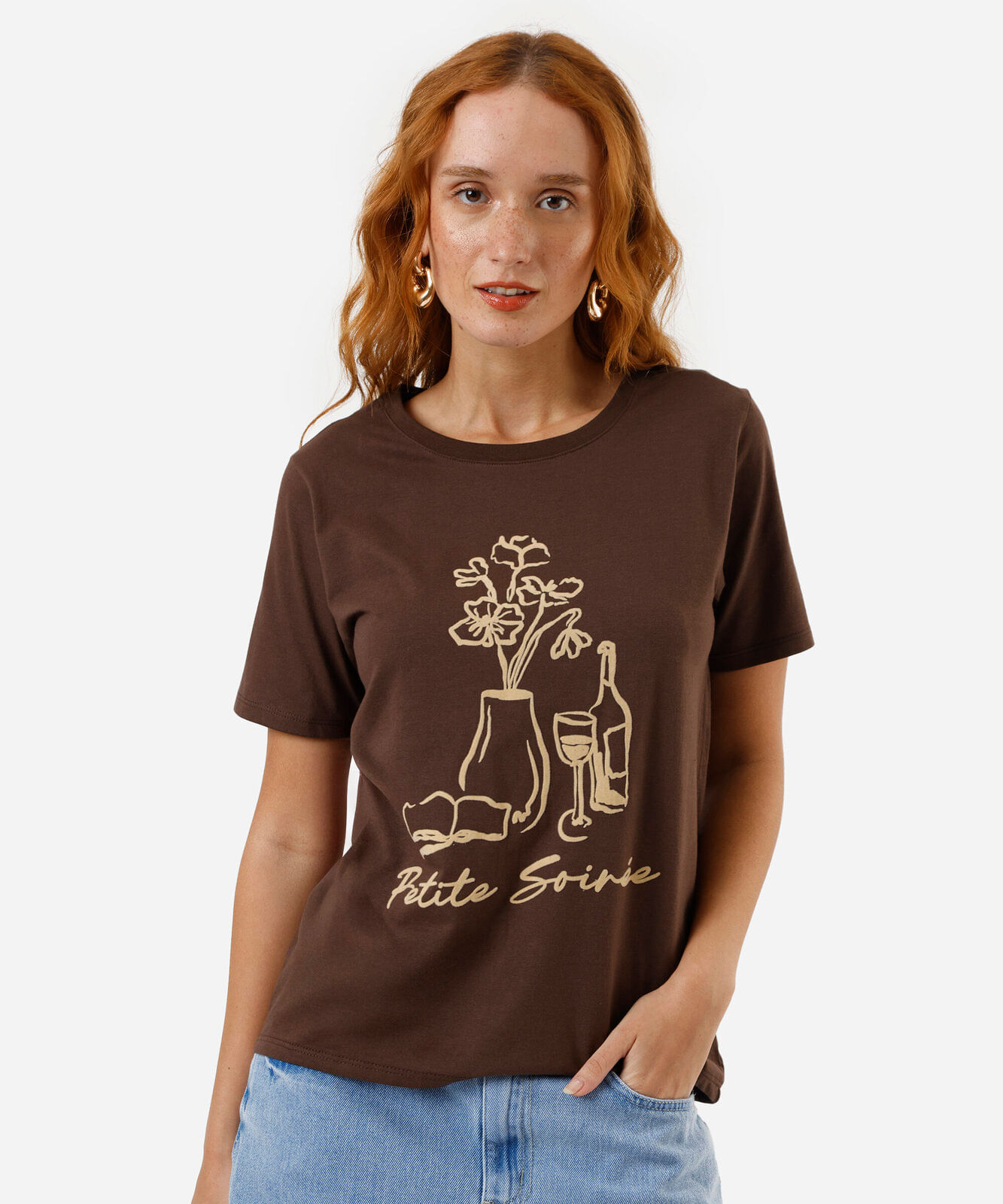camiseta feminina local petite marrom