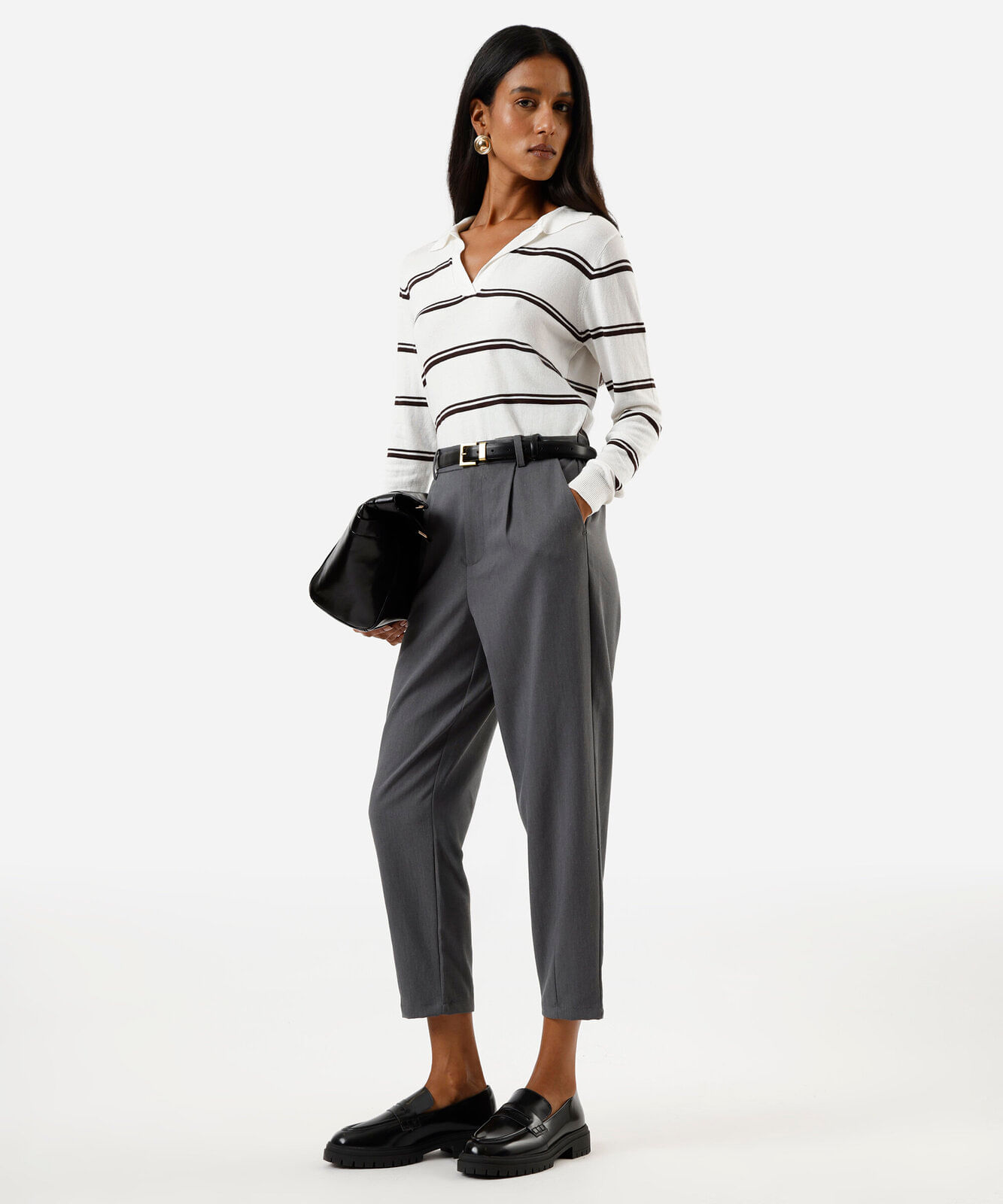 calça feminina de alfaiataria pregas cinza