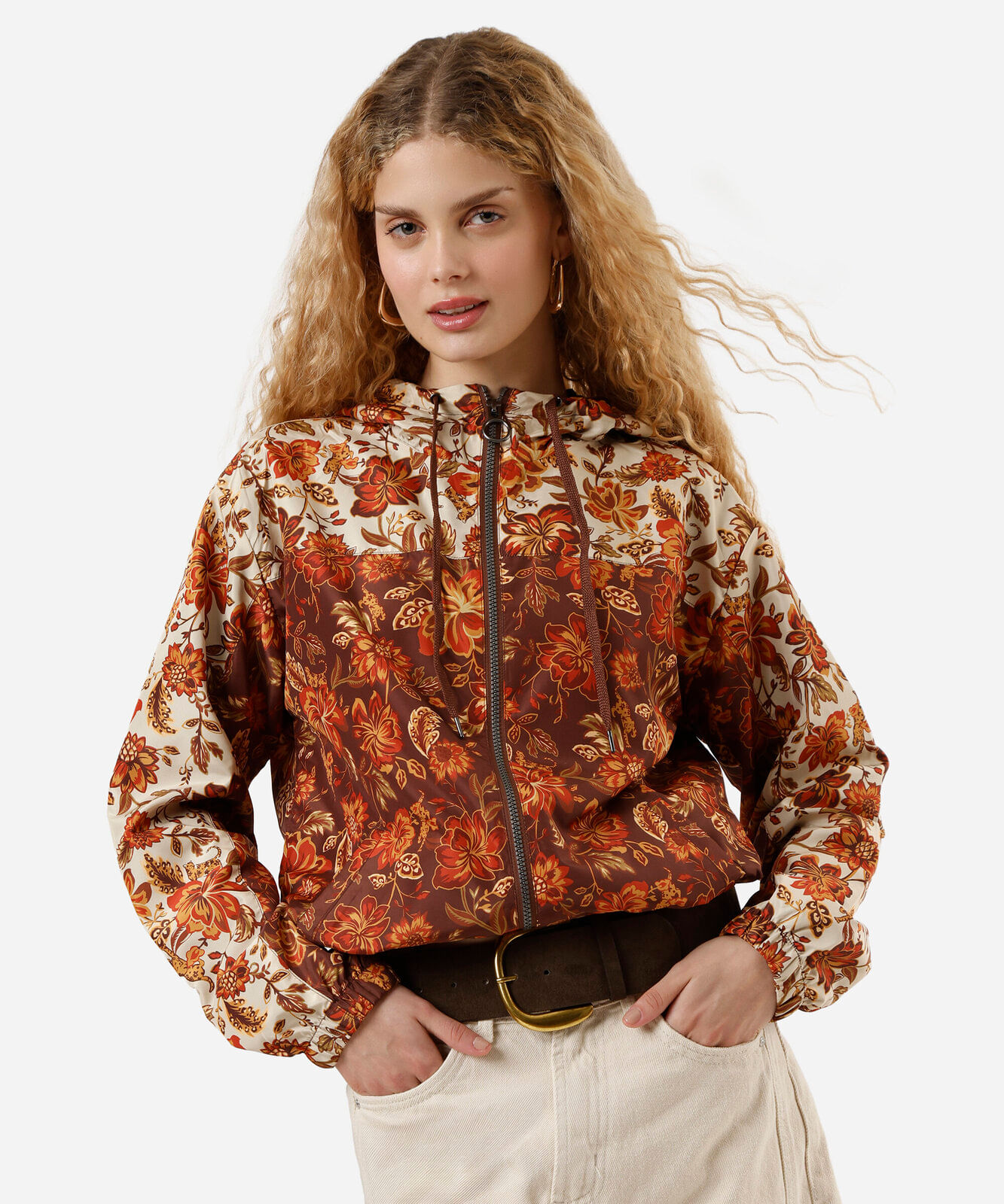 jaqueta corta vento feminina com capuz floral marrom