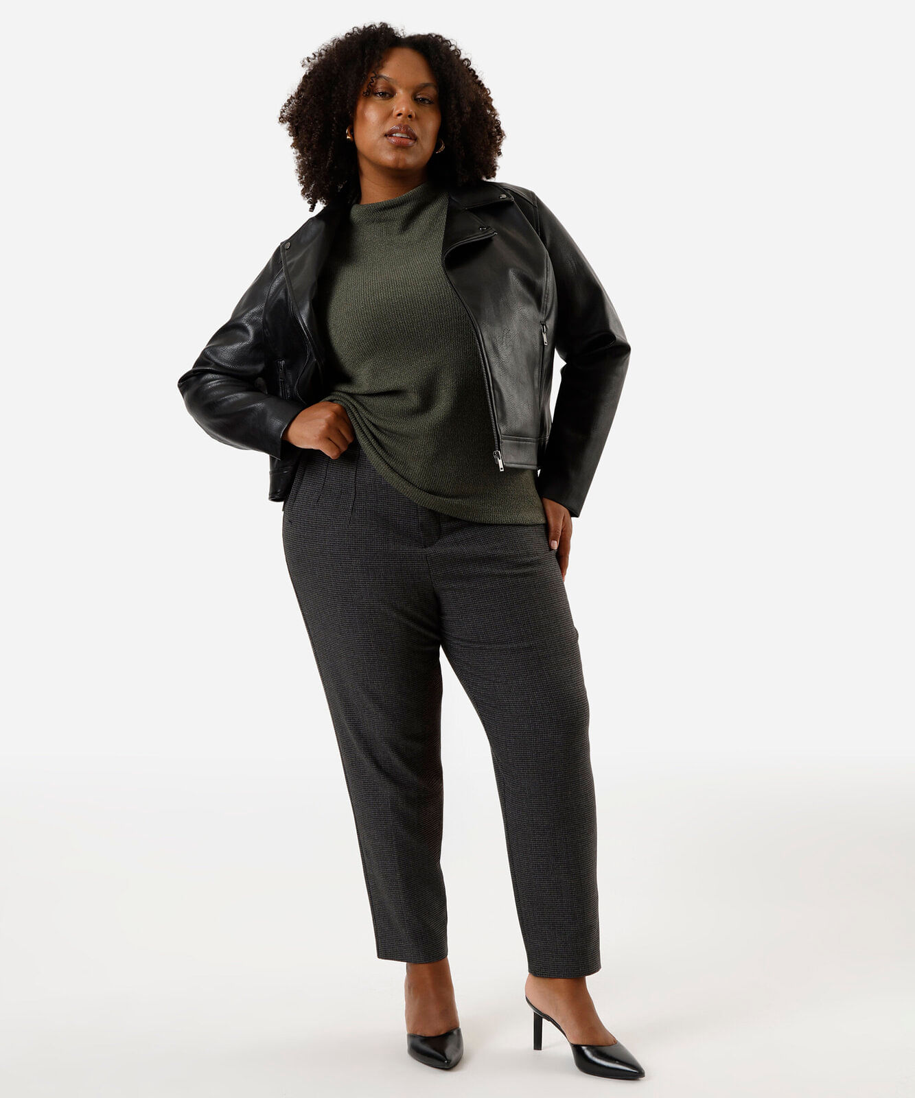 calça de alfaiataria feminina xadrez plus size cinza