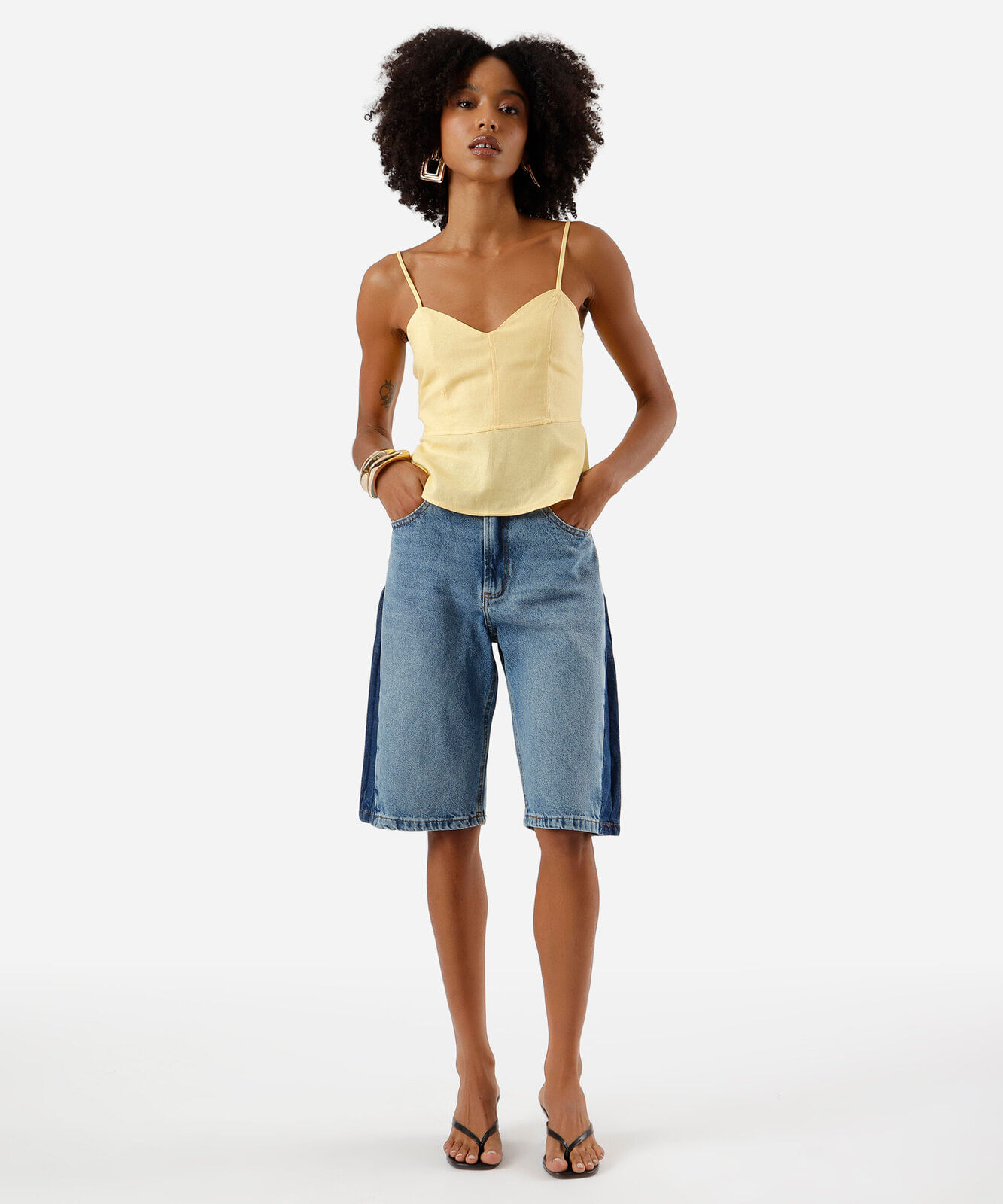 bermuda jorts feminina jeans cintura média bicolor azul