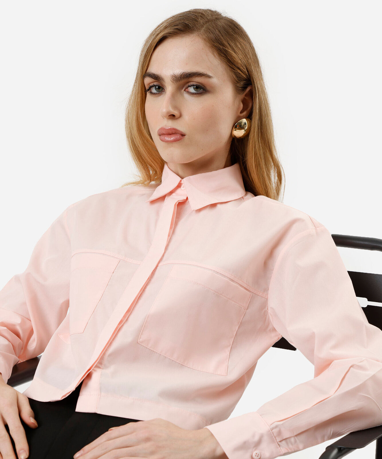 camisa cropped manga longa com bolsos rosa