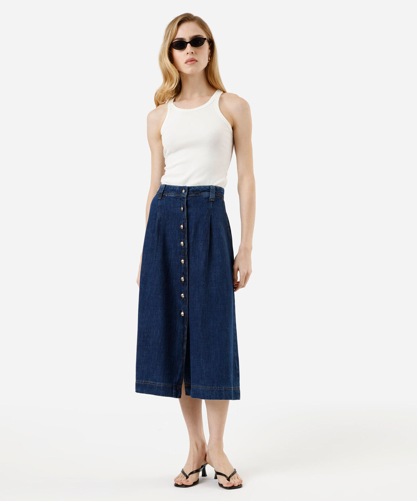 saia midi evasê feminina jeans com pregas cintura alta azul