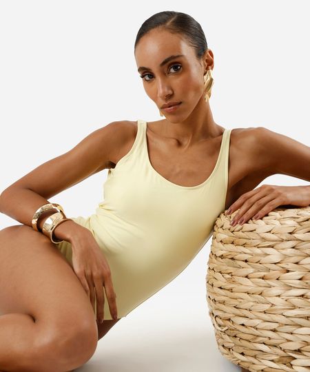 maiô feminino decote redondo amarelo G