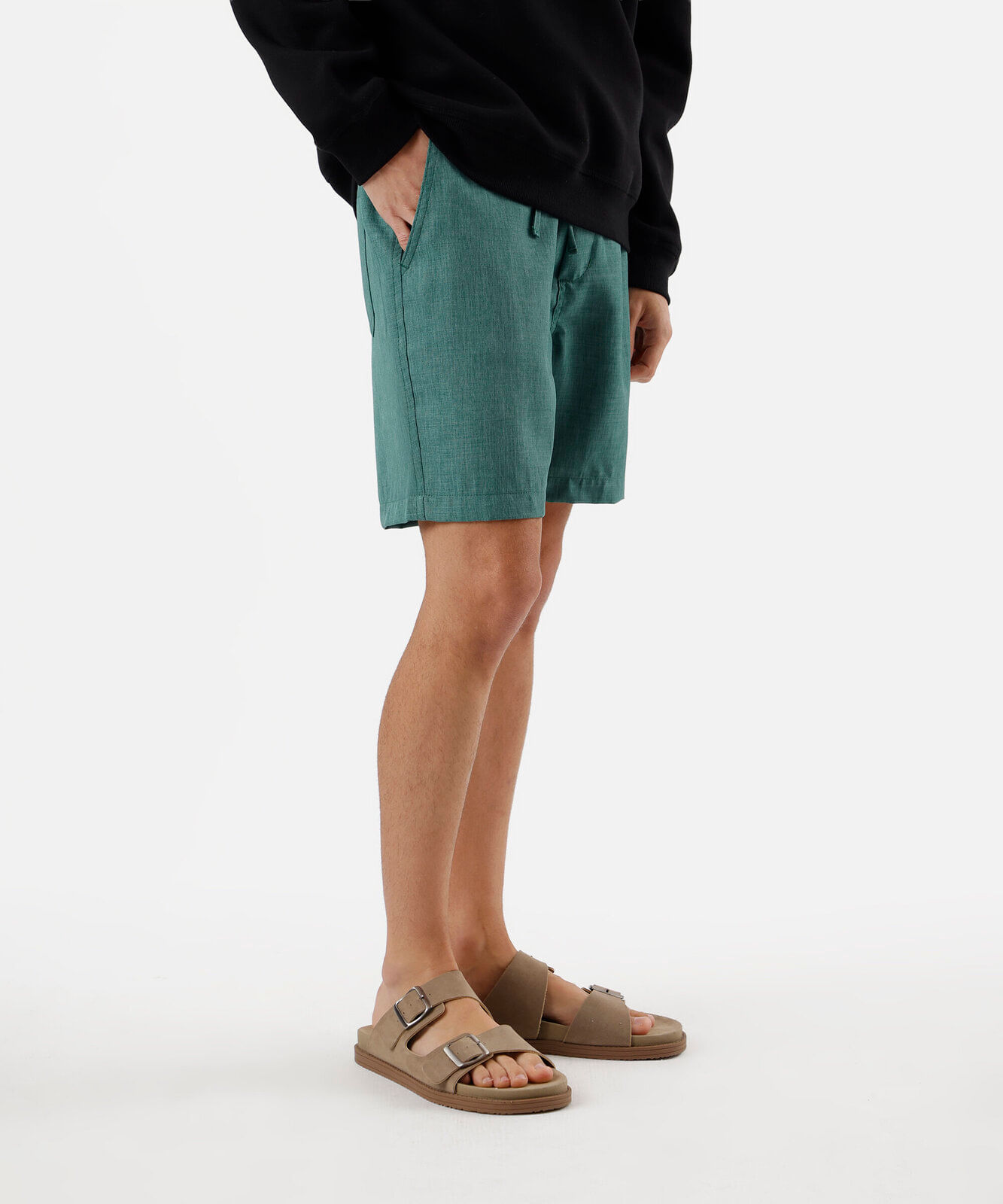 short masculino relaxed de sarja verde