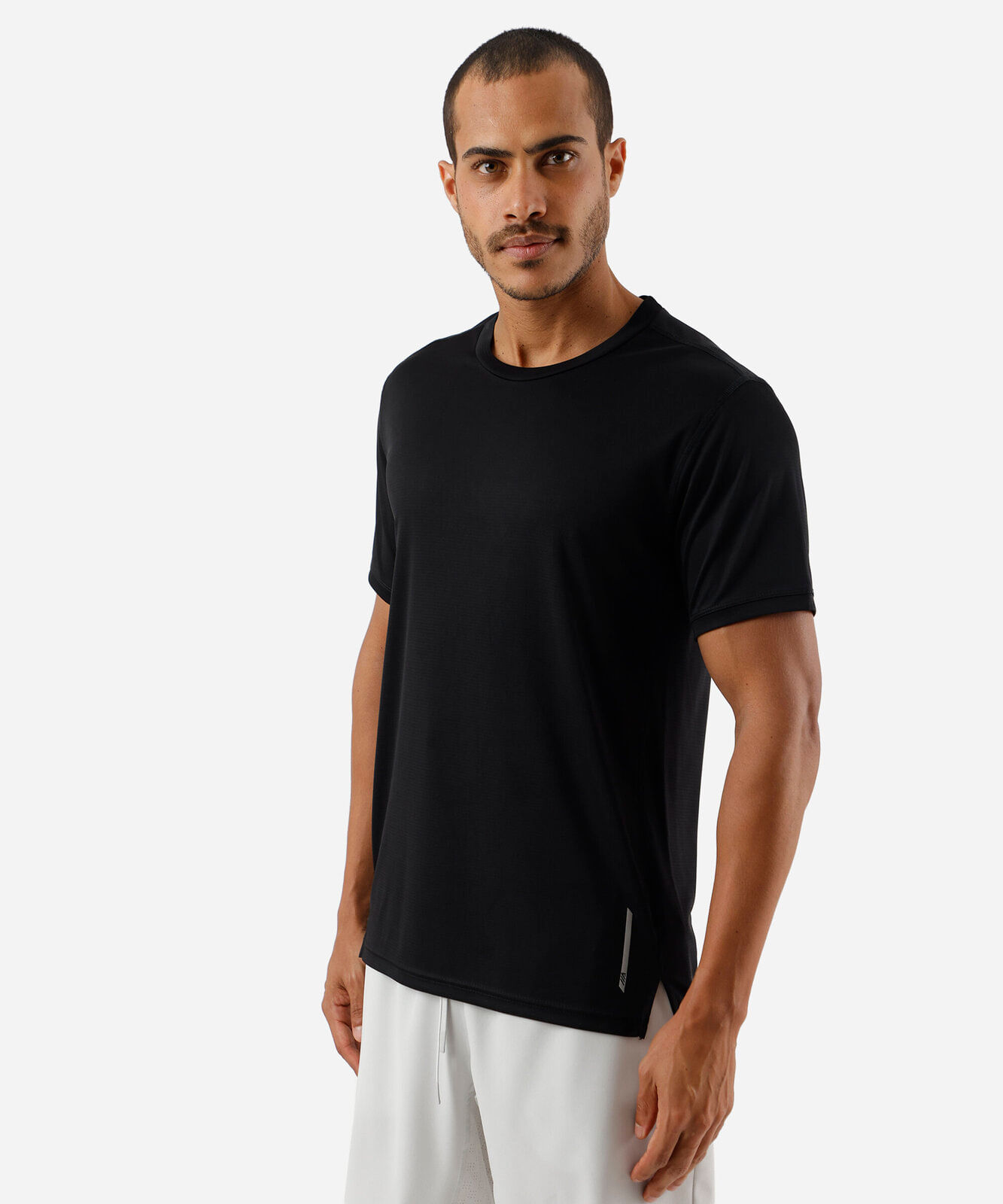 camiseta quadriculada esportiva preta