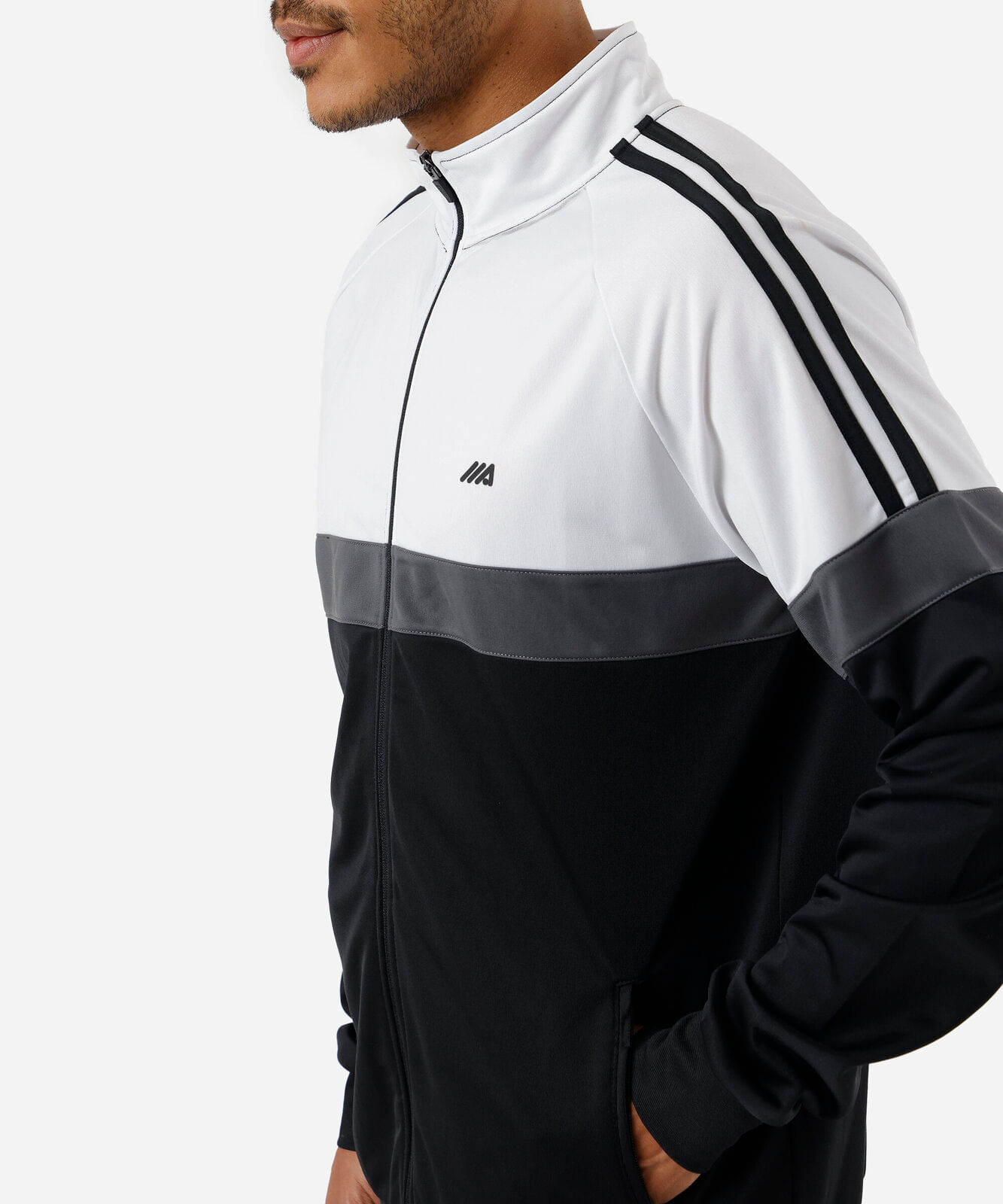 jaqueta com bolsos e recortes esportiva ace branca