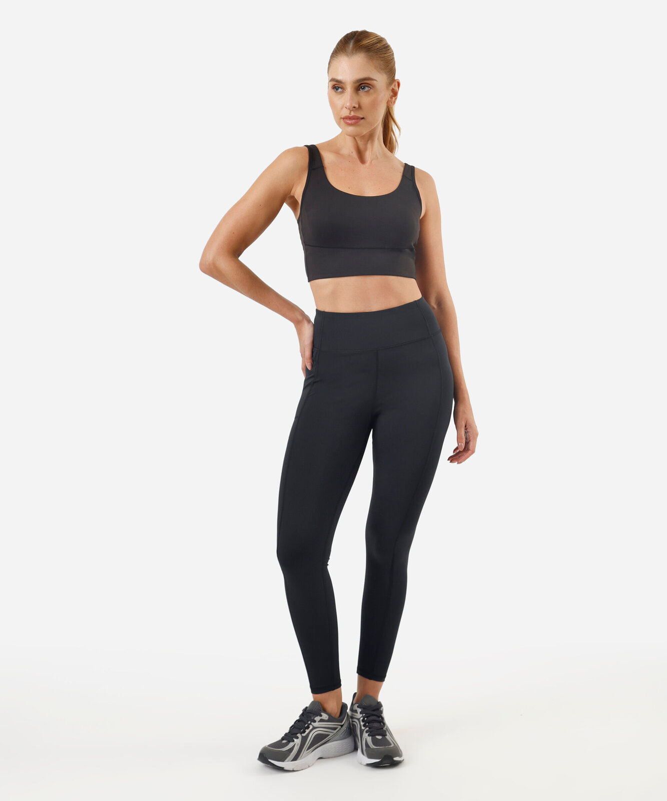 calça legging feminina esportiva com bolso preta