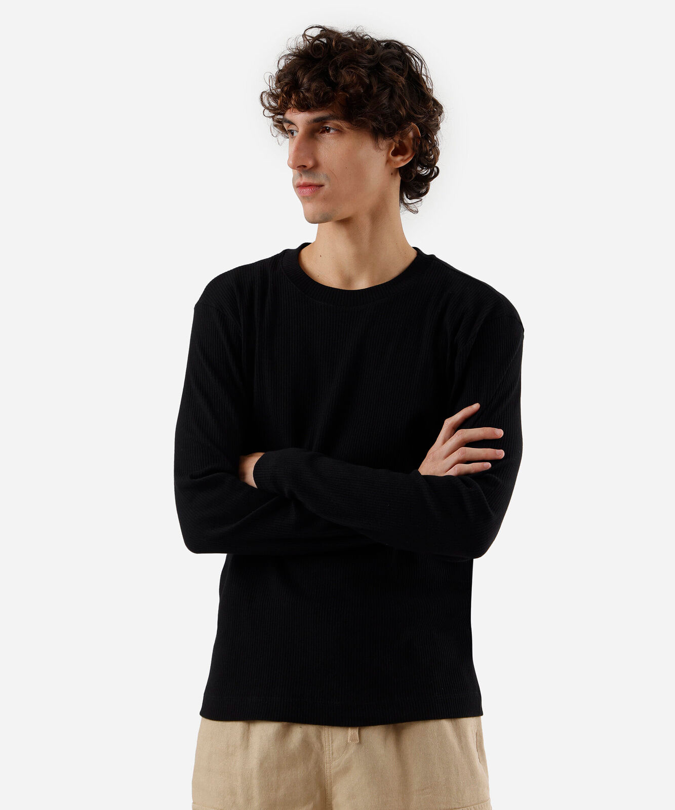 camiseta slim fit masculina de algodão manga longa canelada preta