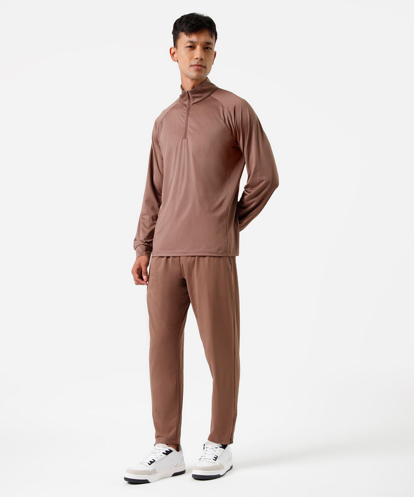 calça reta masculina esportiva ace com zíper na barra marrom