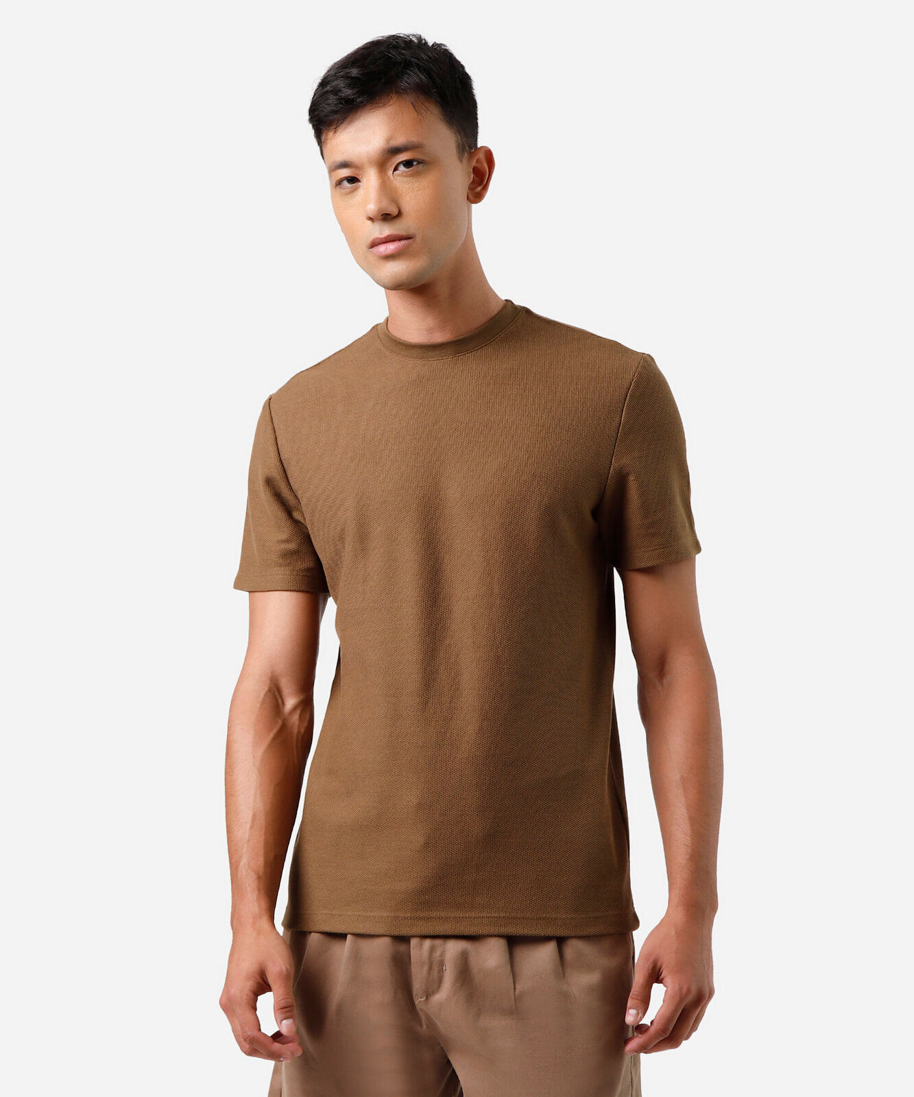 camiseta de algodão texturizada manga curta marrom