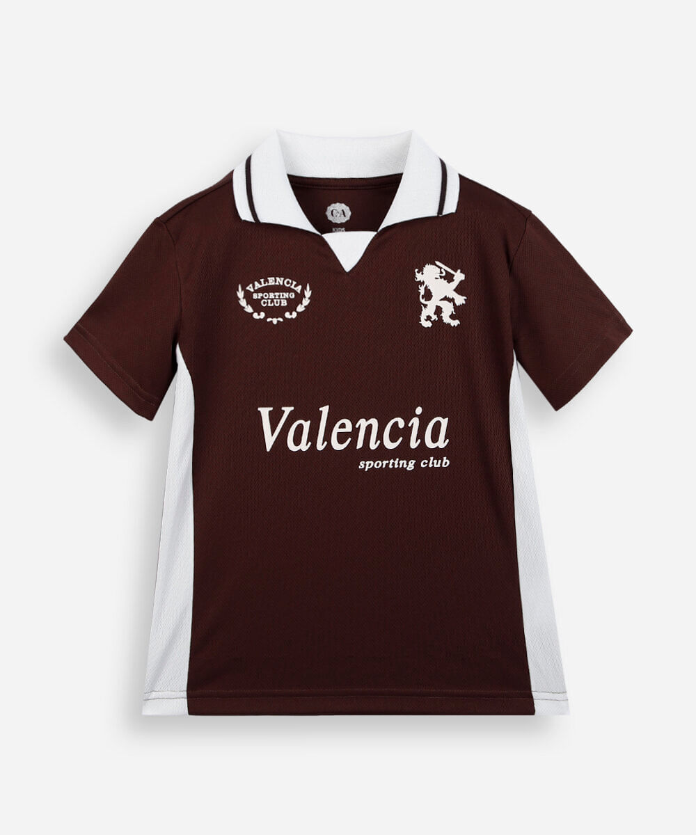 camiseta infantil com gola e recorte estampada marrom