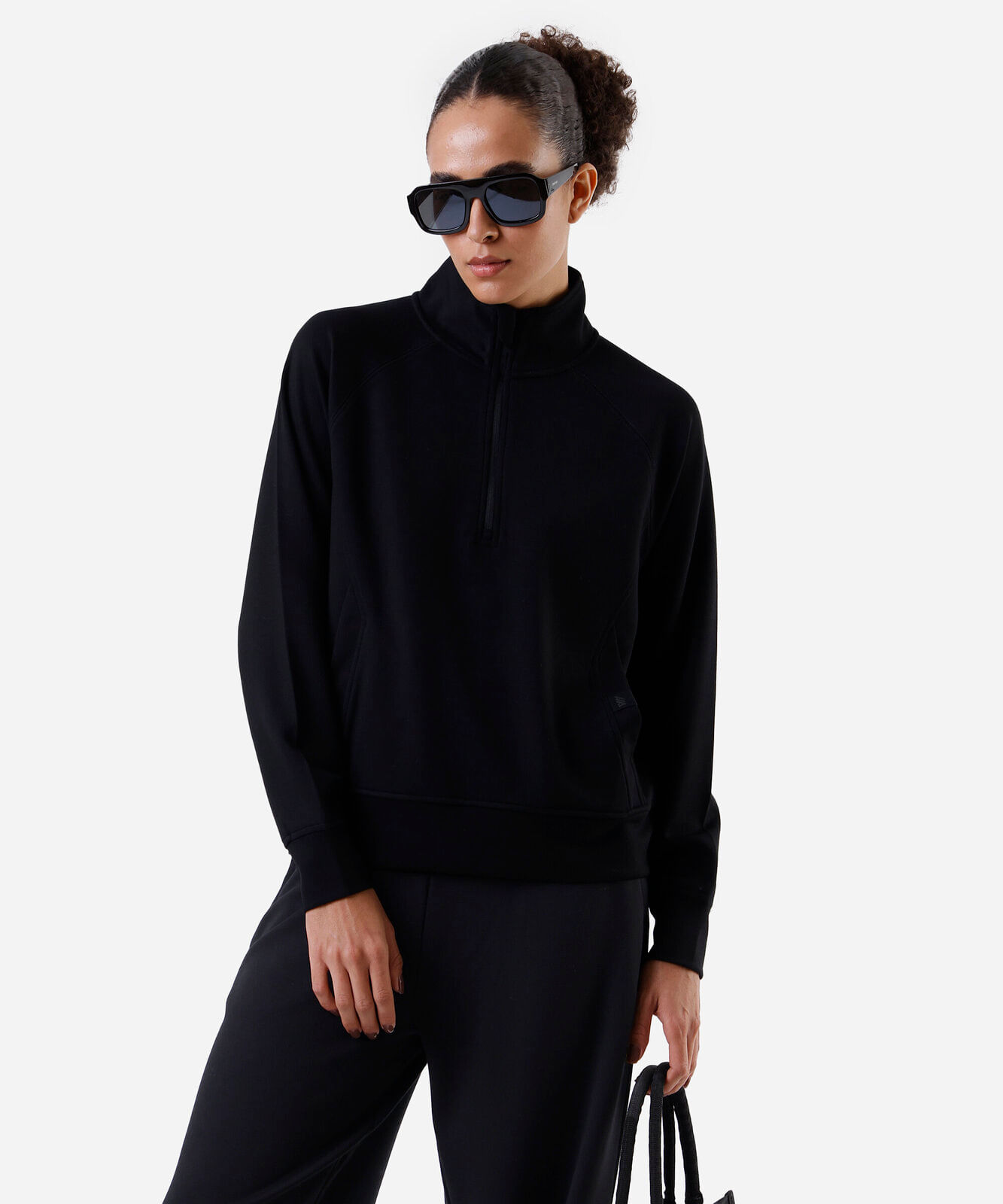 blusão feminino esportivo ace com zíper bolso canguru preto