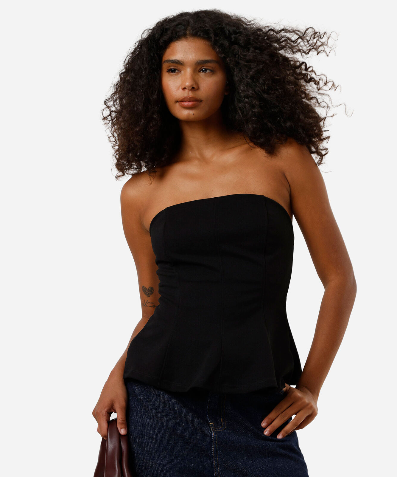 blusa peplum feminina sem alça texturizada preta