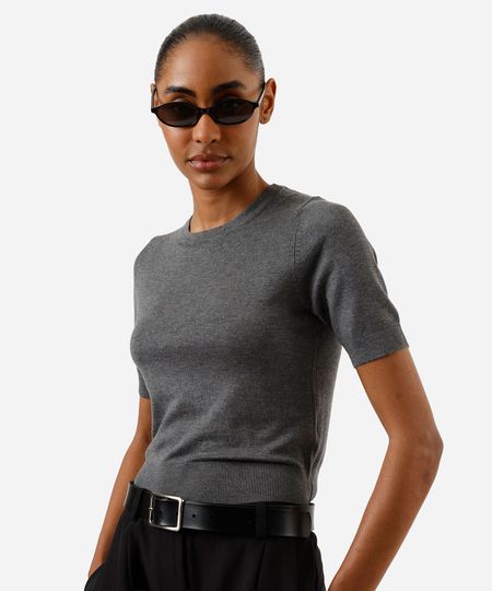 blusa manga curta long cropped em tricot liso cinza P