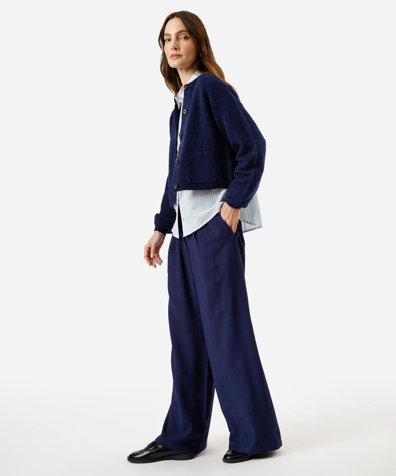 calça wide leg feminina de viscose texturizada azul