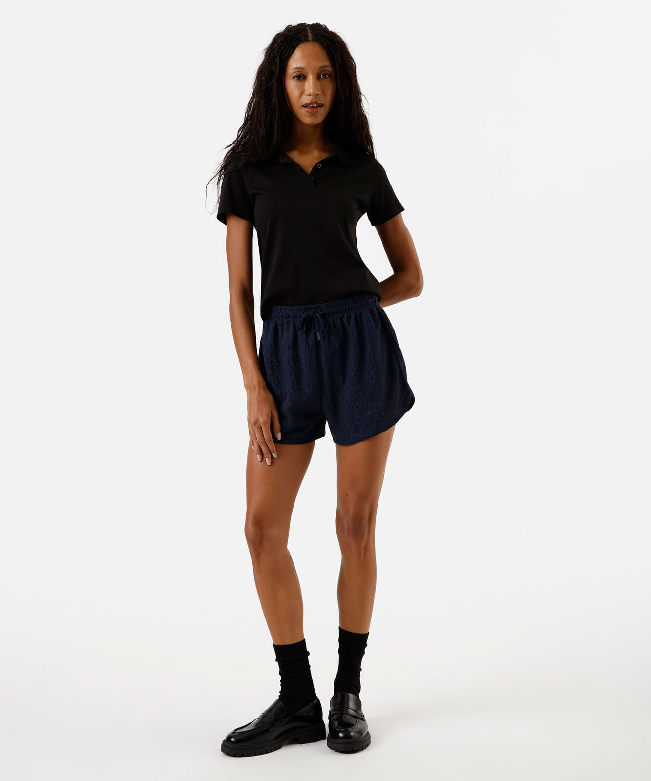 short básico feminino texturizado cós elástico azul