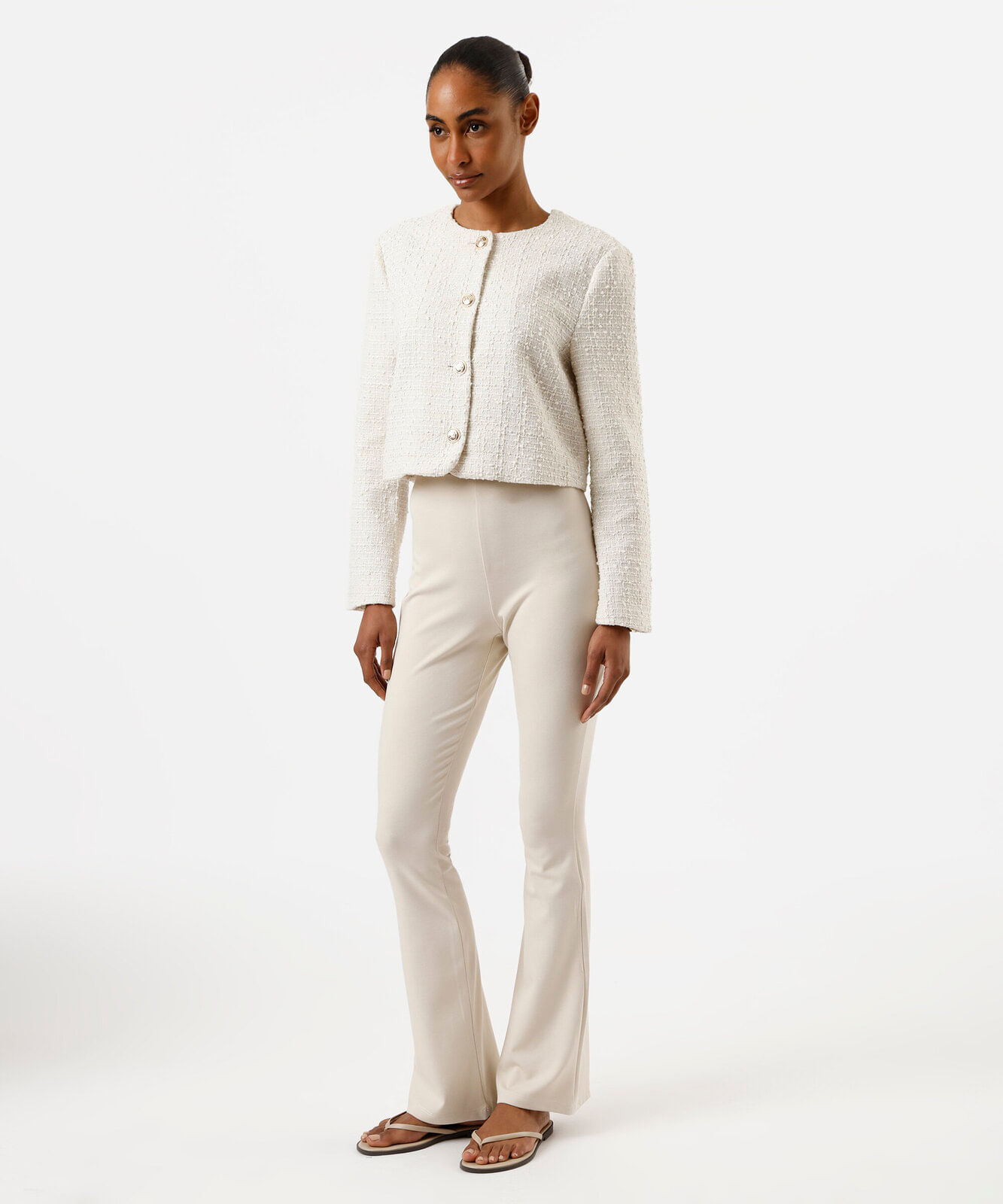 calça flare feminina com viscose cós elástico bege