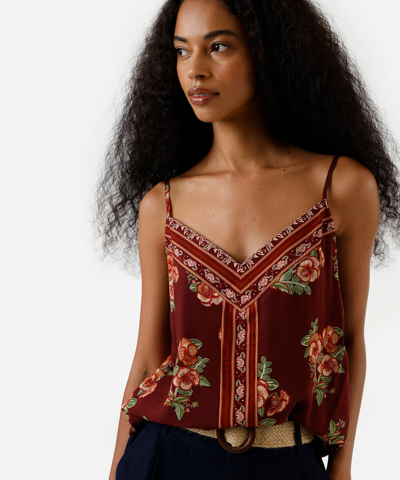 regata alça fina feminina de viscose decote v floral vinho