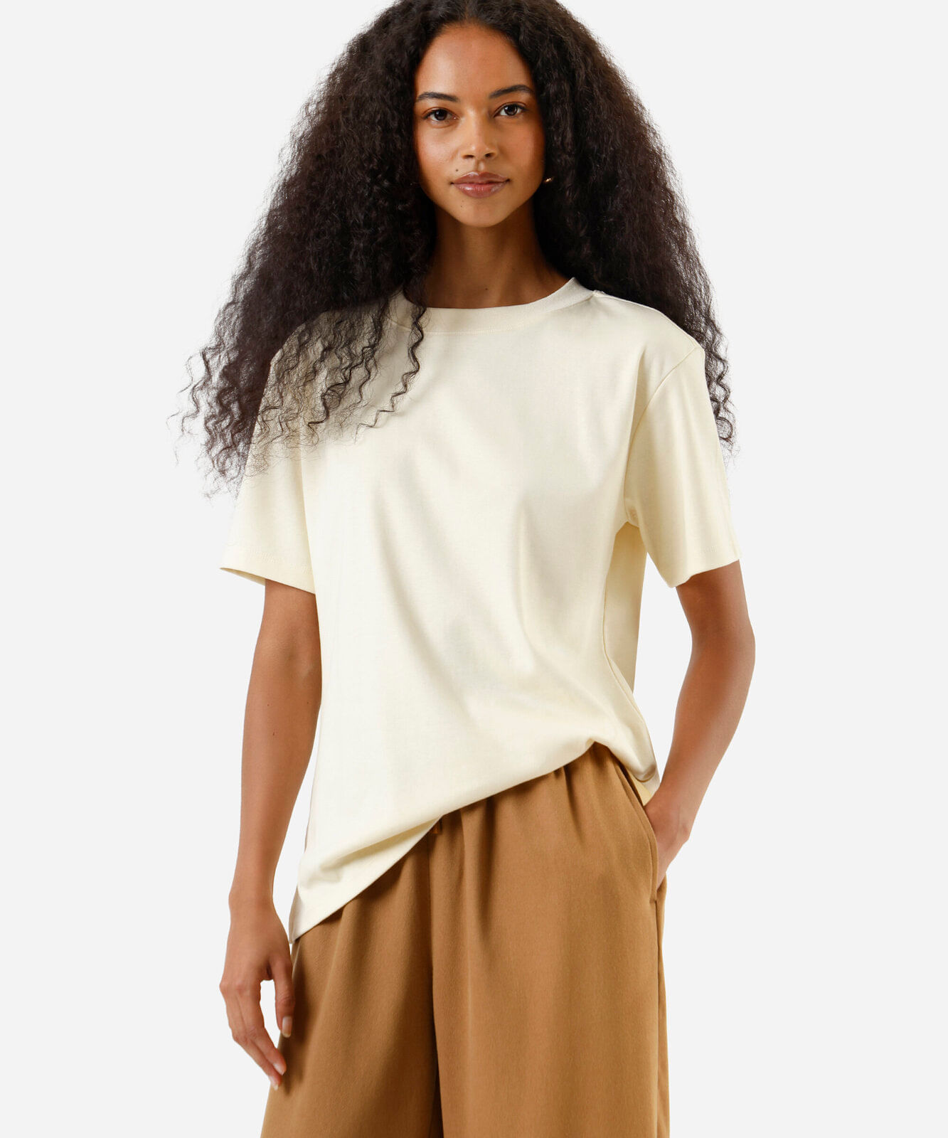 camiseta oversized feminina de algodão peruano interlock bege