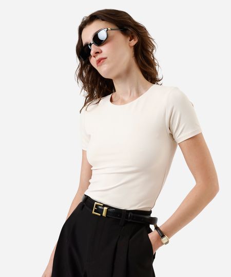 blusa feminina de poliamida manga curta bege PP blusa feminina de poliamida manga curta bege PP