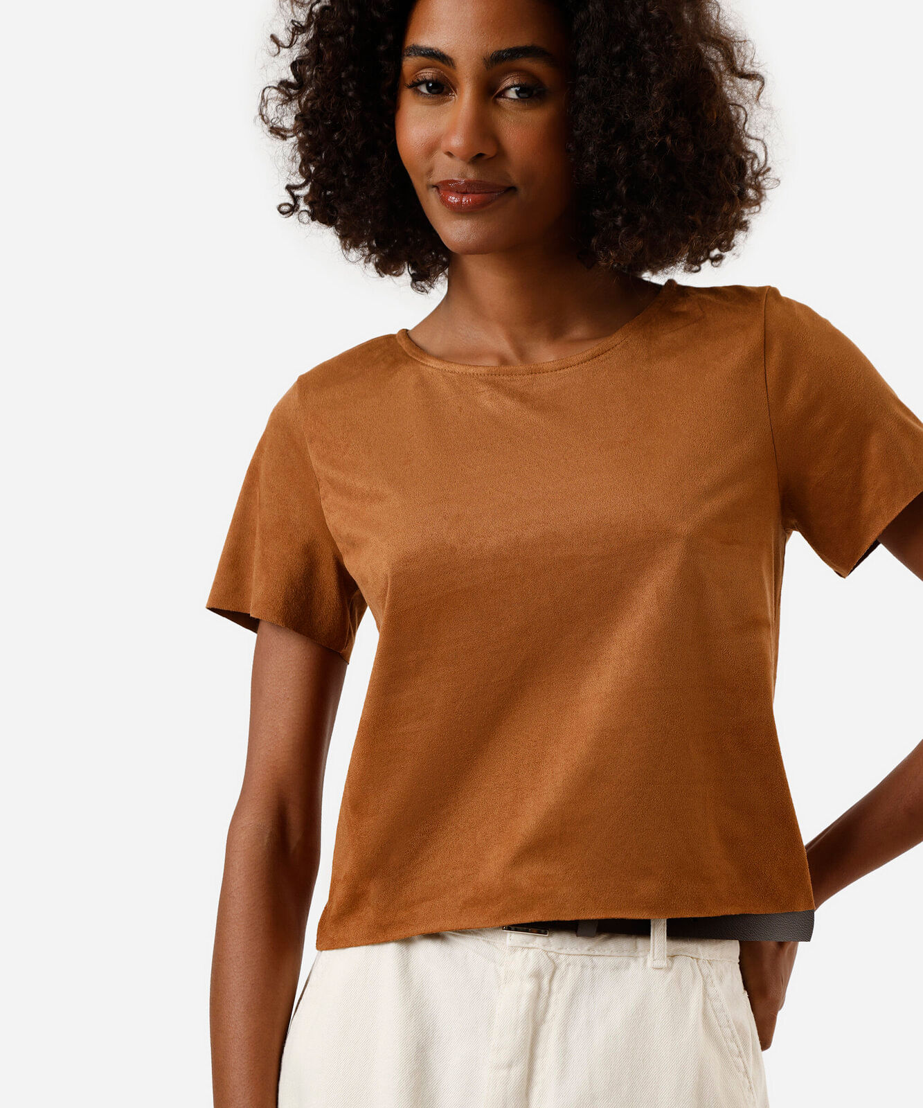 cropped de suede manga curta nude - caramelo