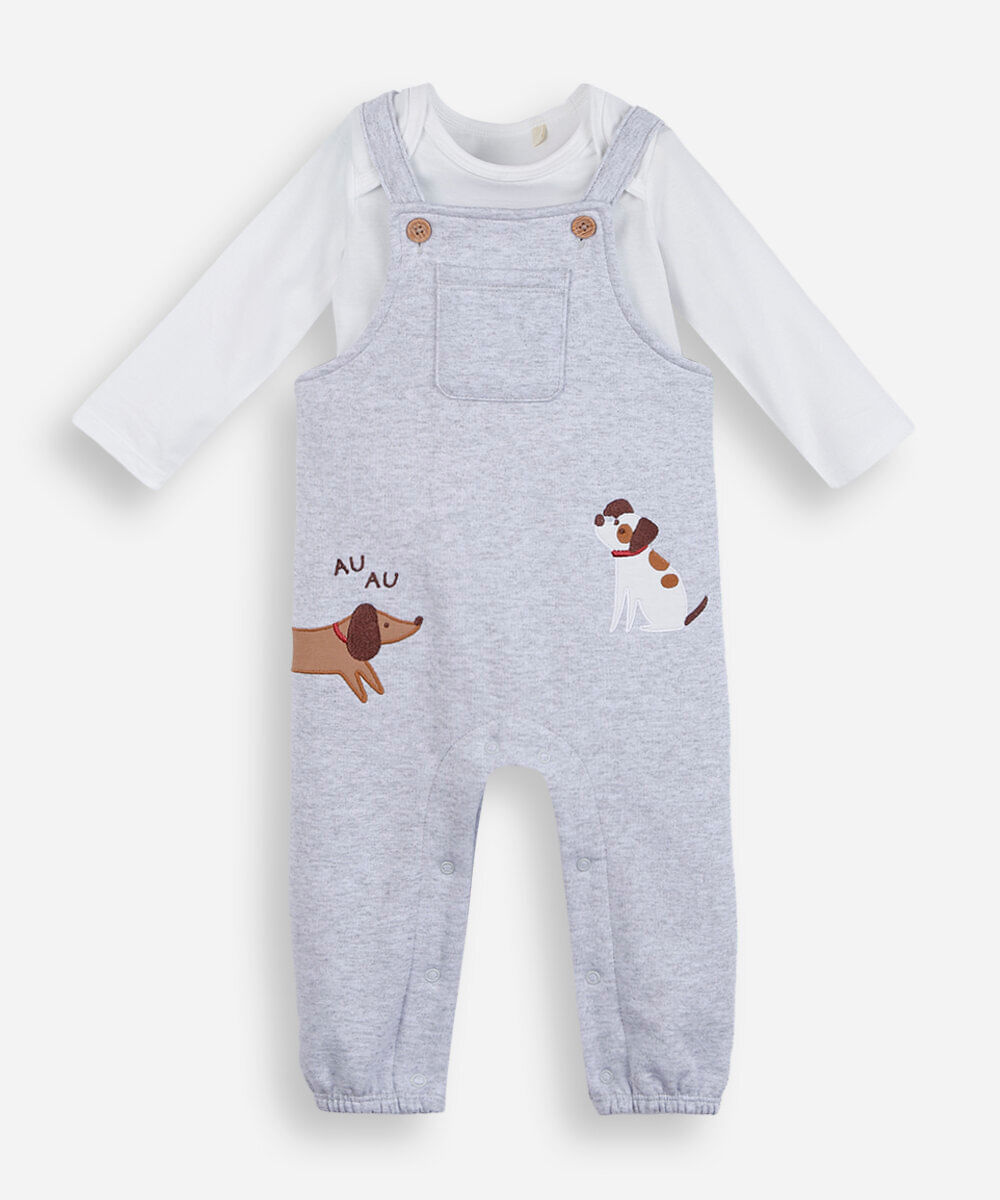 jardineira infantil com bordado e camiseta cinza