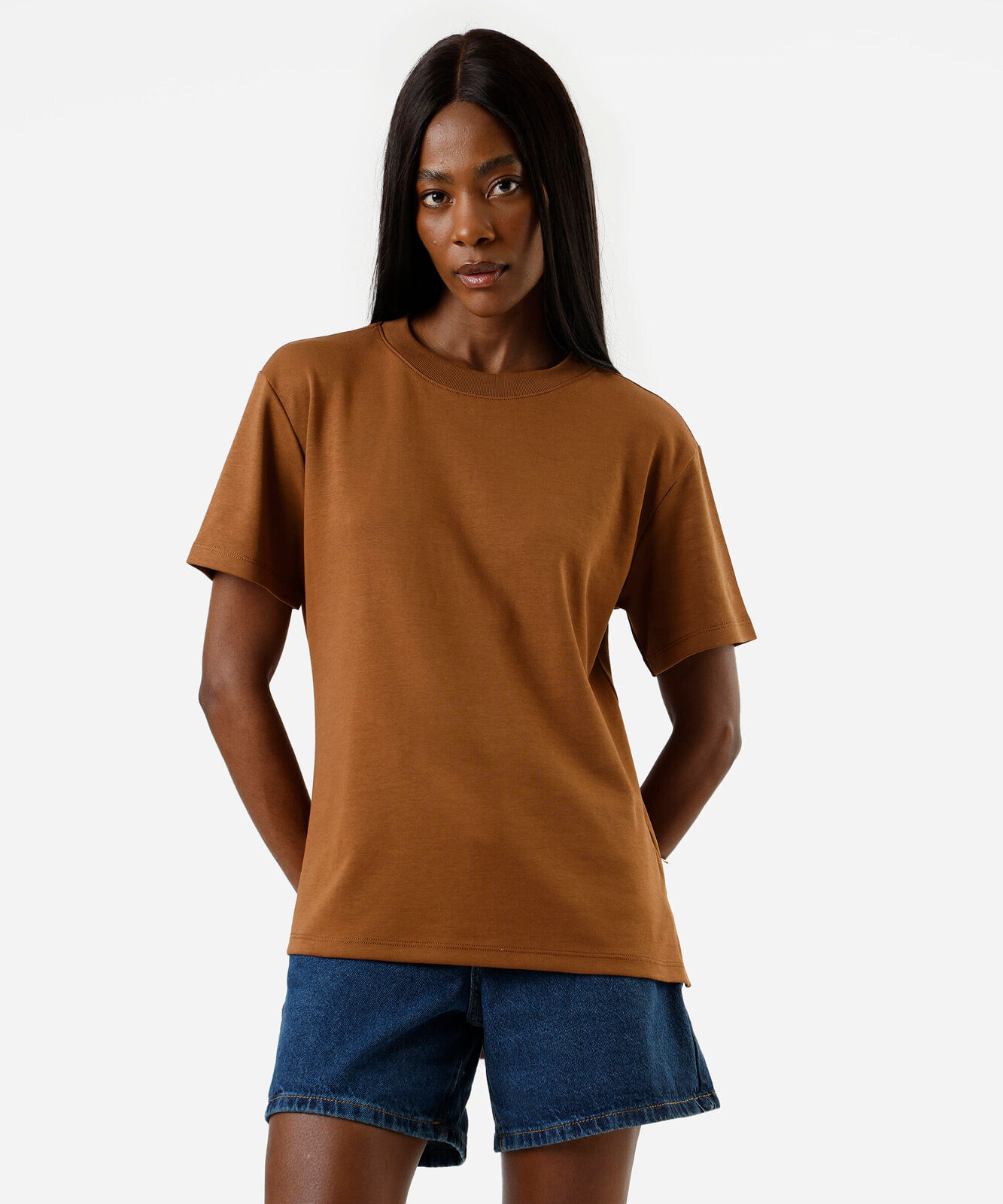 camiseta oversized feminina de algodão peruano interlock bege