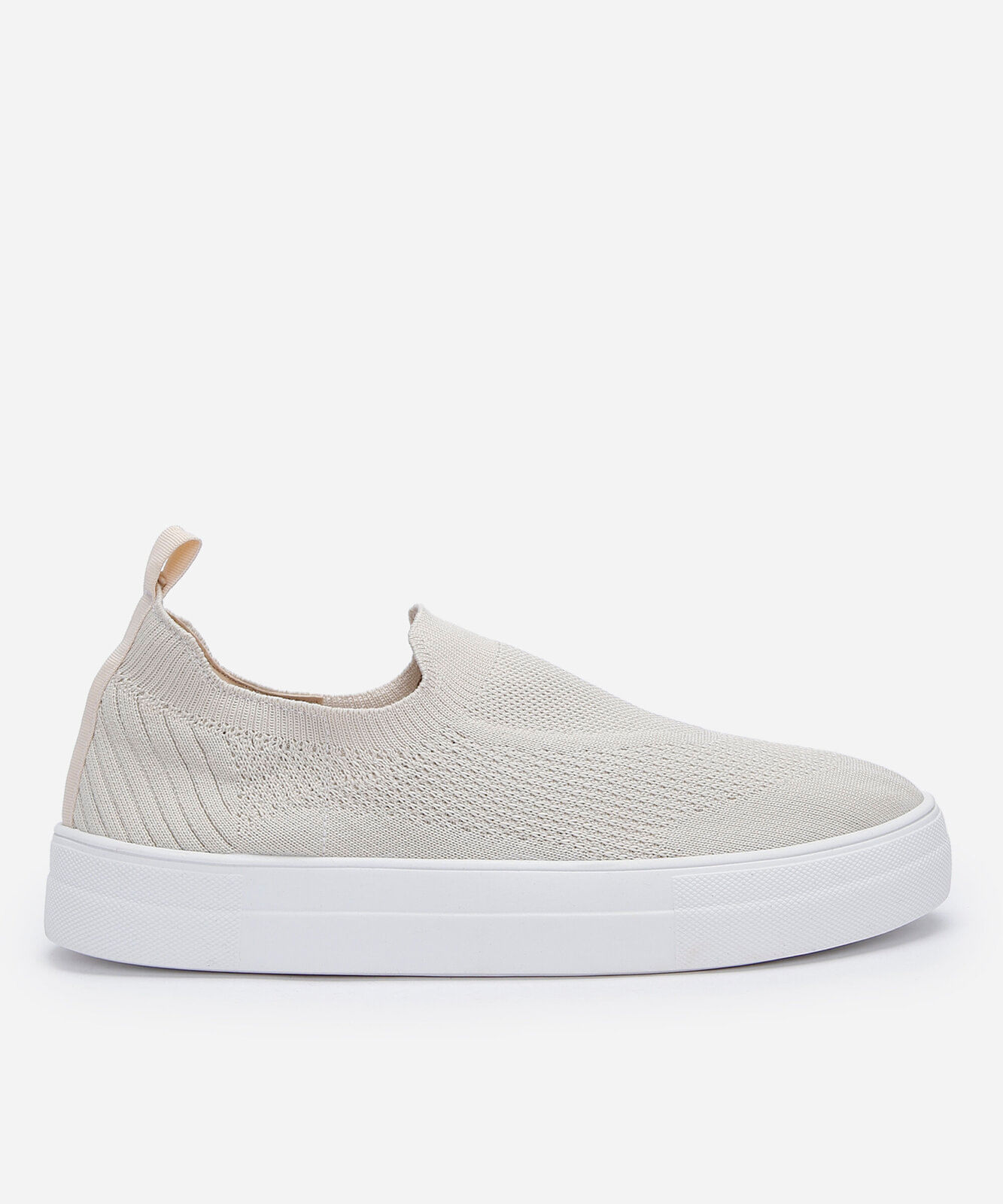 tênis knit casual off white
