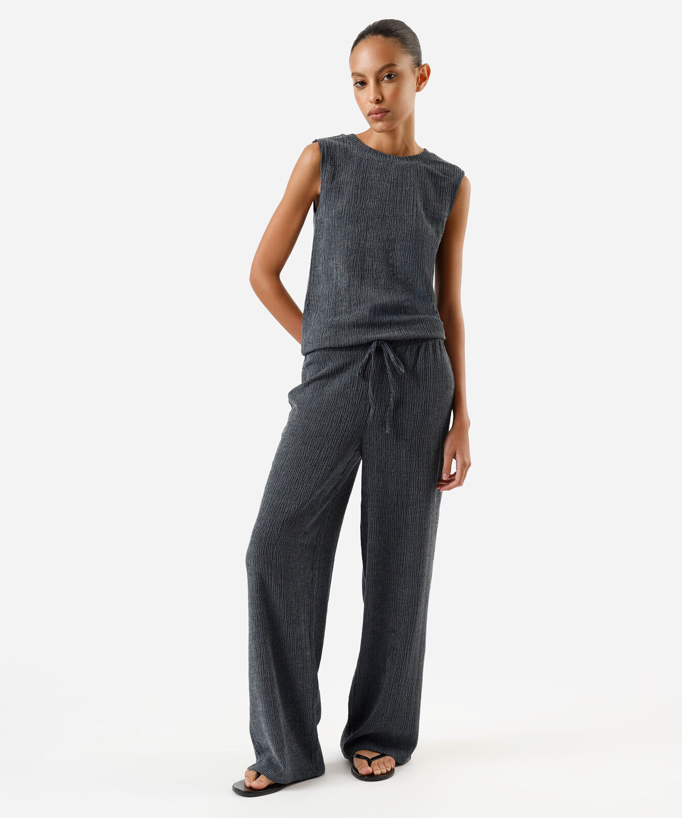 calça reta básica feminina texturizada azul
