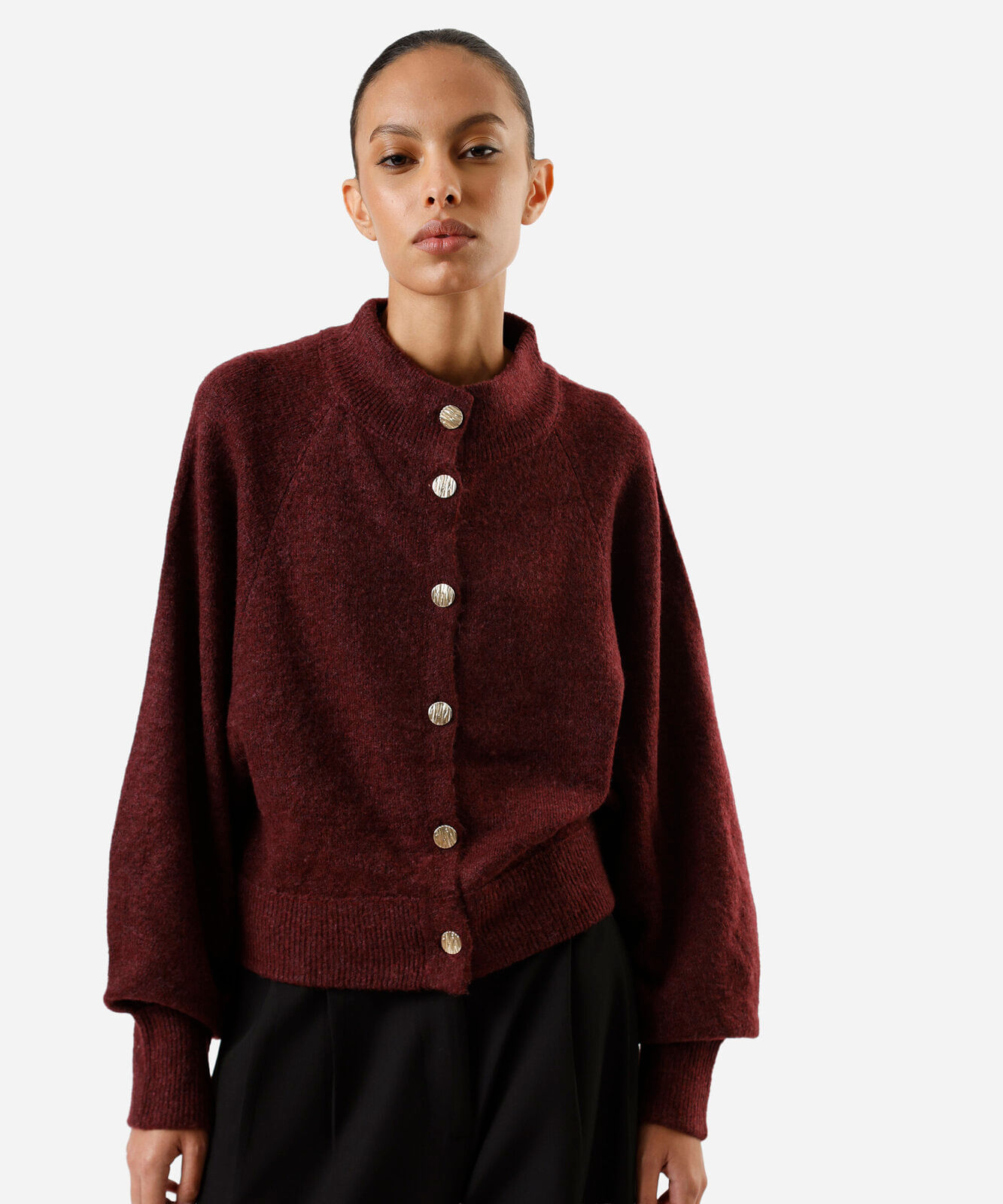 cardigan feminino de tricot gola alta vinho