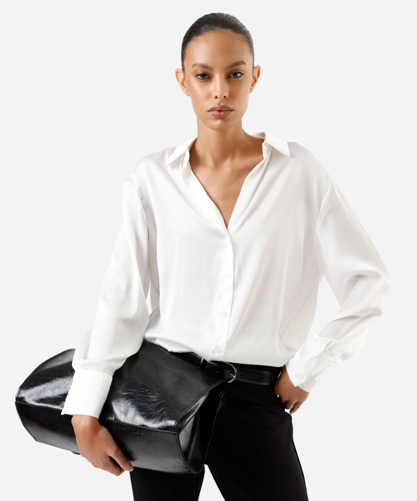 camisa feminina manga longa acetinada off white