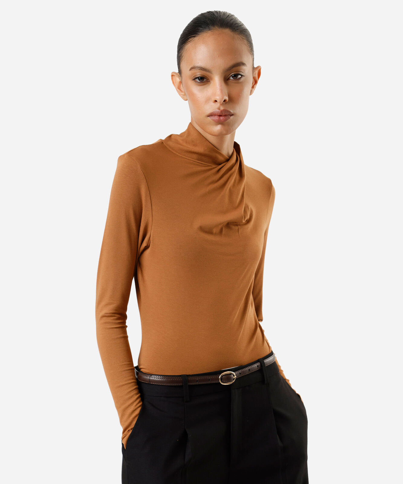 blusa feminina de viscose manga longa gola alta marrom