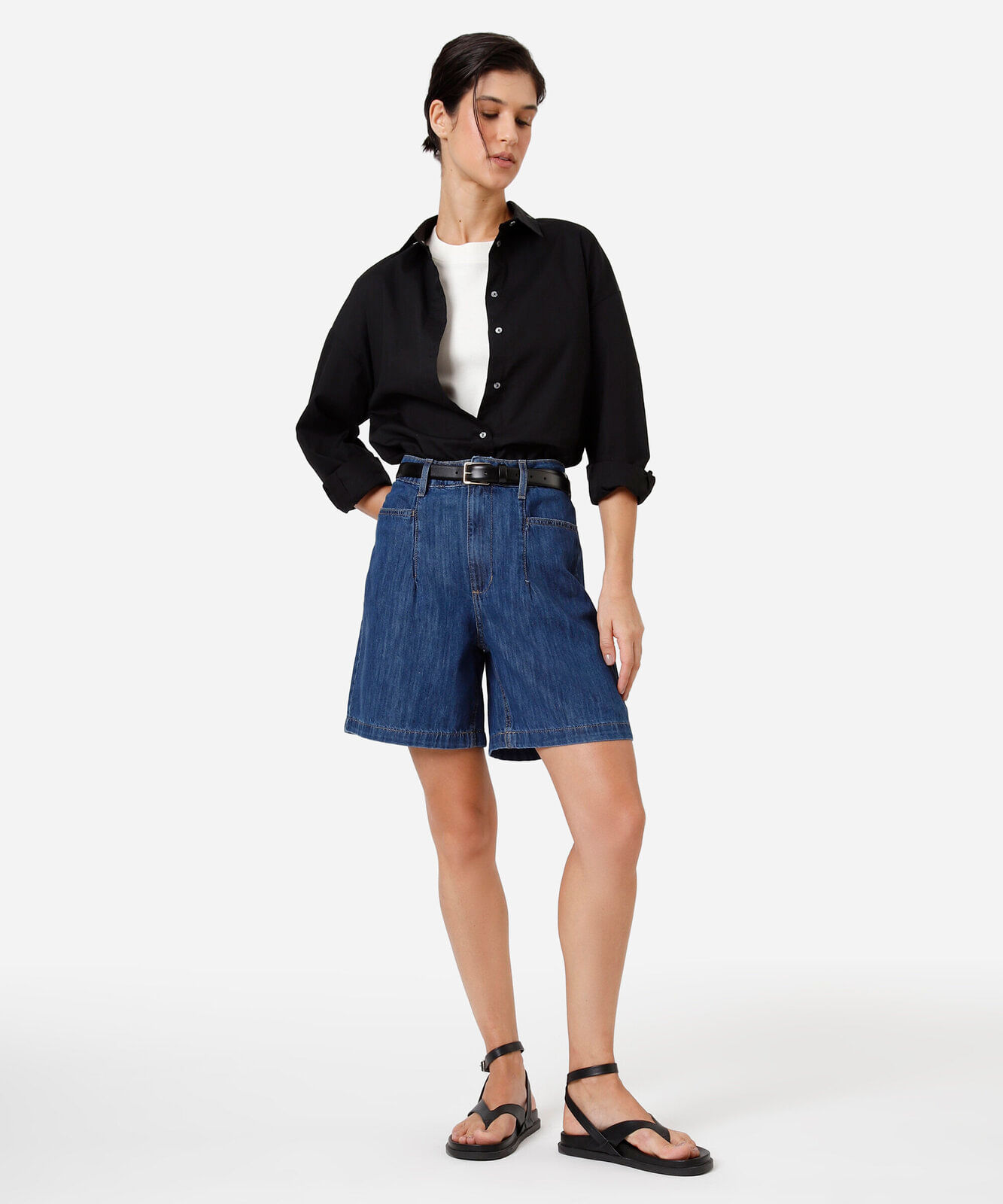 short feminino jeans cintura média azul