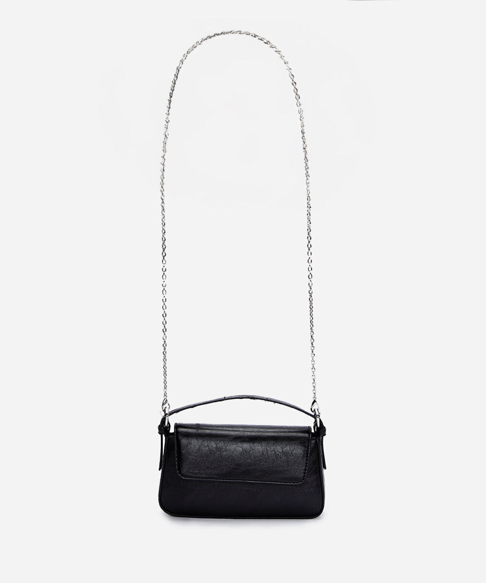 bolsa transversal estruturada com alça de corrente preta