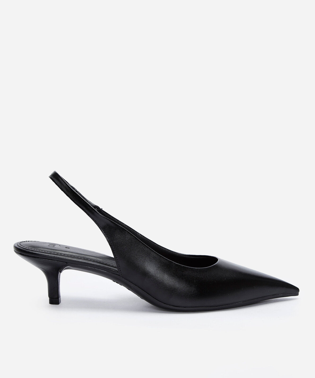 scarpin fino salto baixo oneself preto