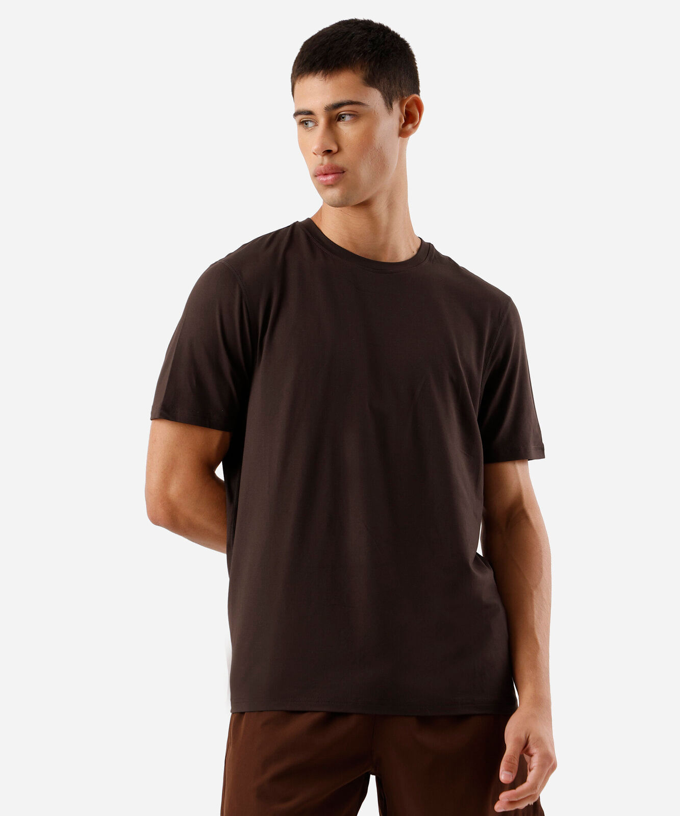 camiseta masculina manga curta marrom