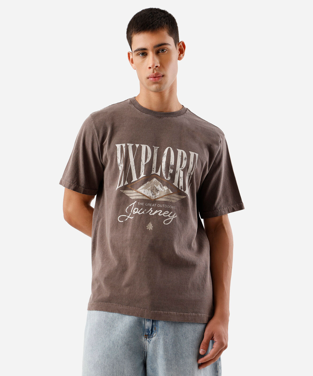 camiseta masculina de algodão manga curta estampada estonada marrom