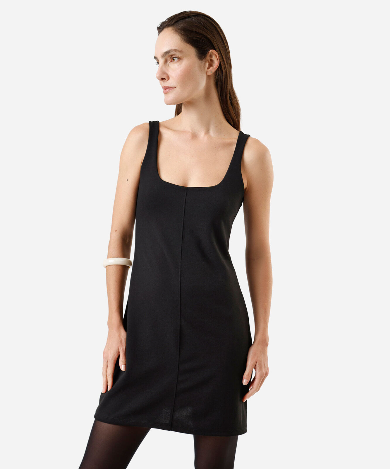 vestido curto feminino decote quadrado preto