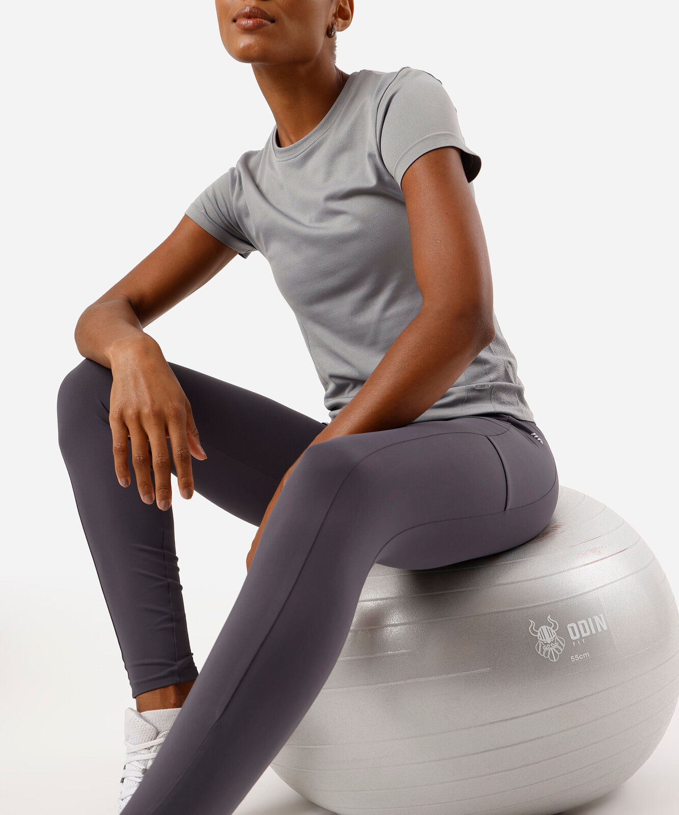calça legging esportivacom bolso cinza
