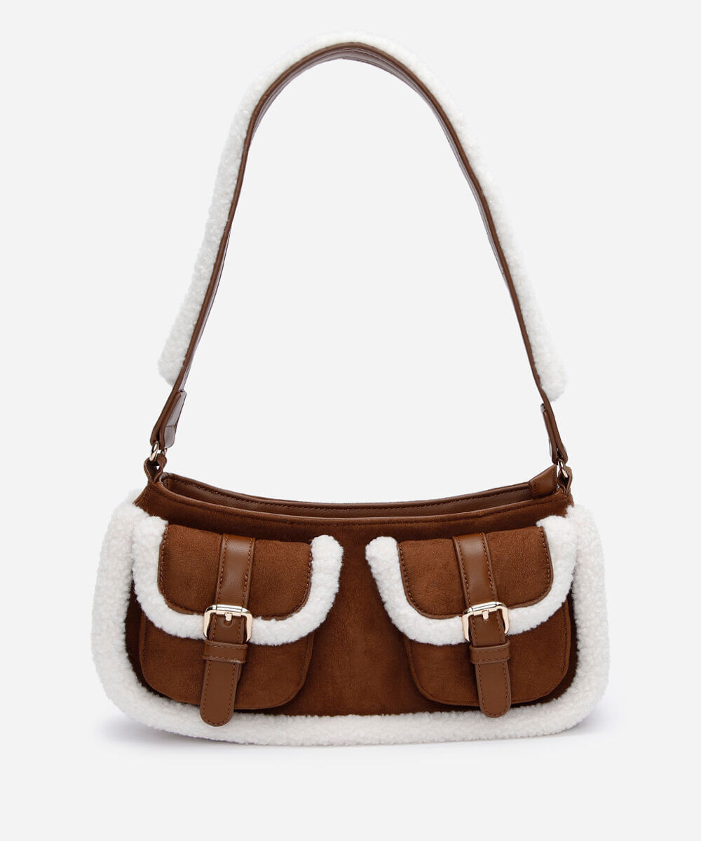 bolsa baguete com bolsos e pelos marrom