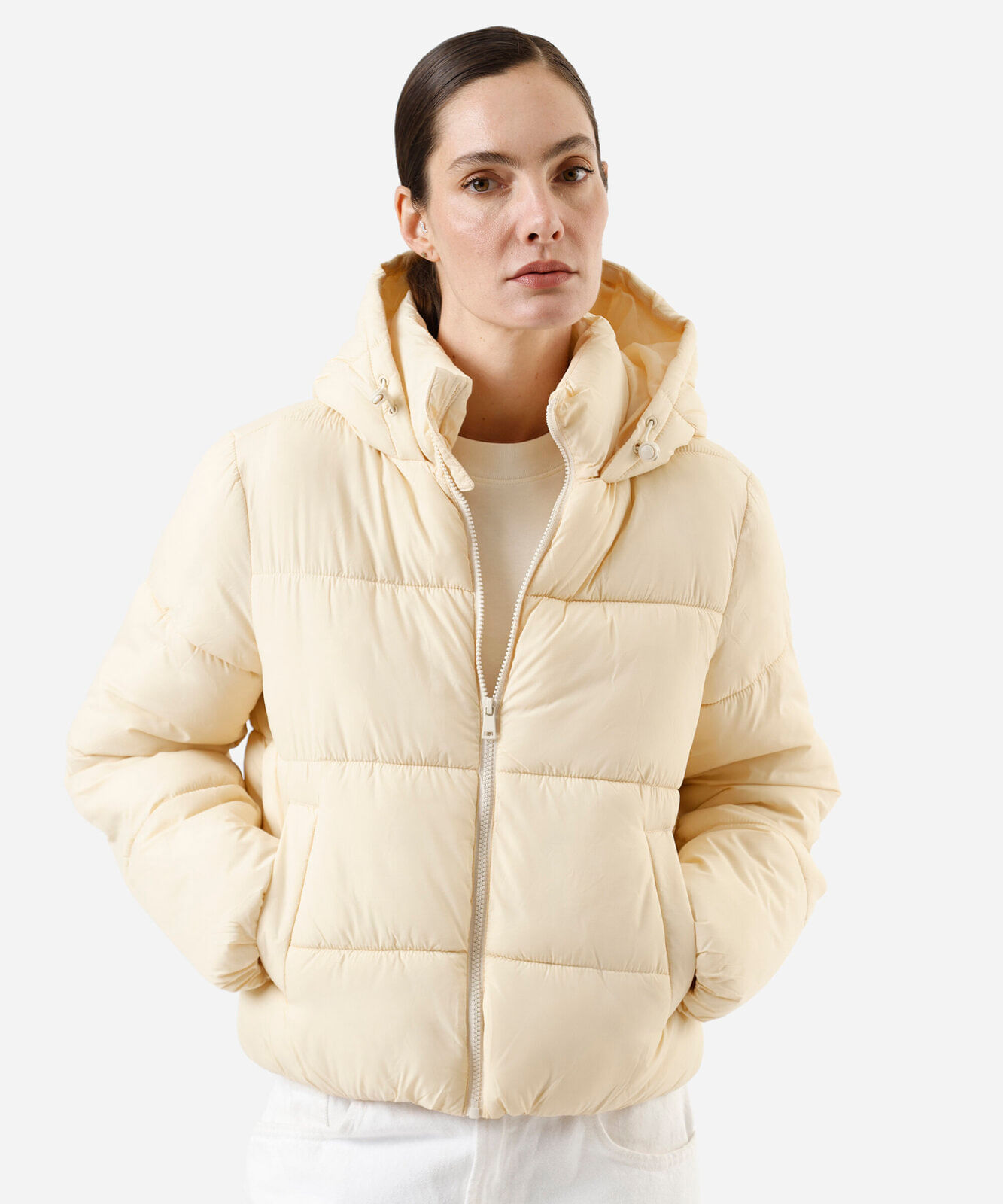 jaqueta puffer feminina de poliamida com capuz amarela