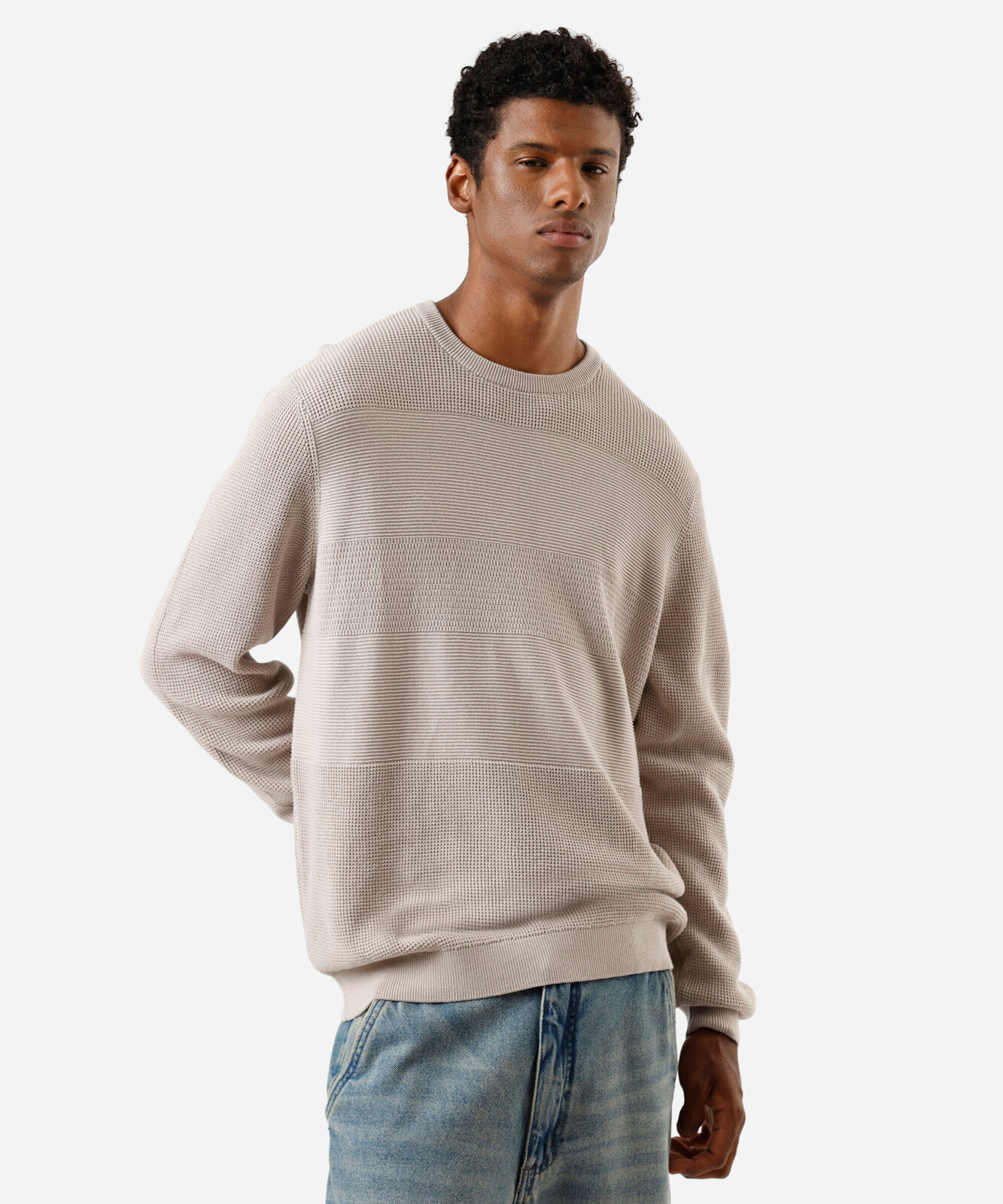 suéter masculino de tricot texturizado bege