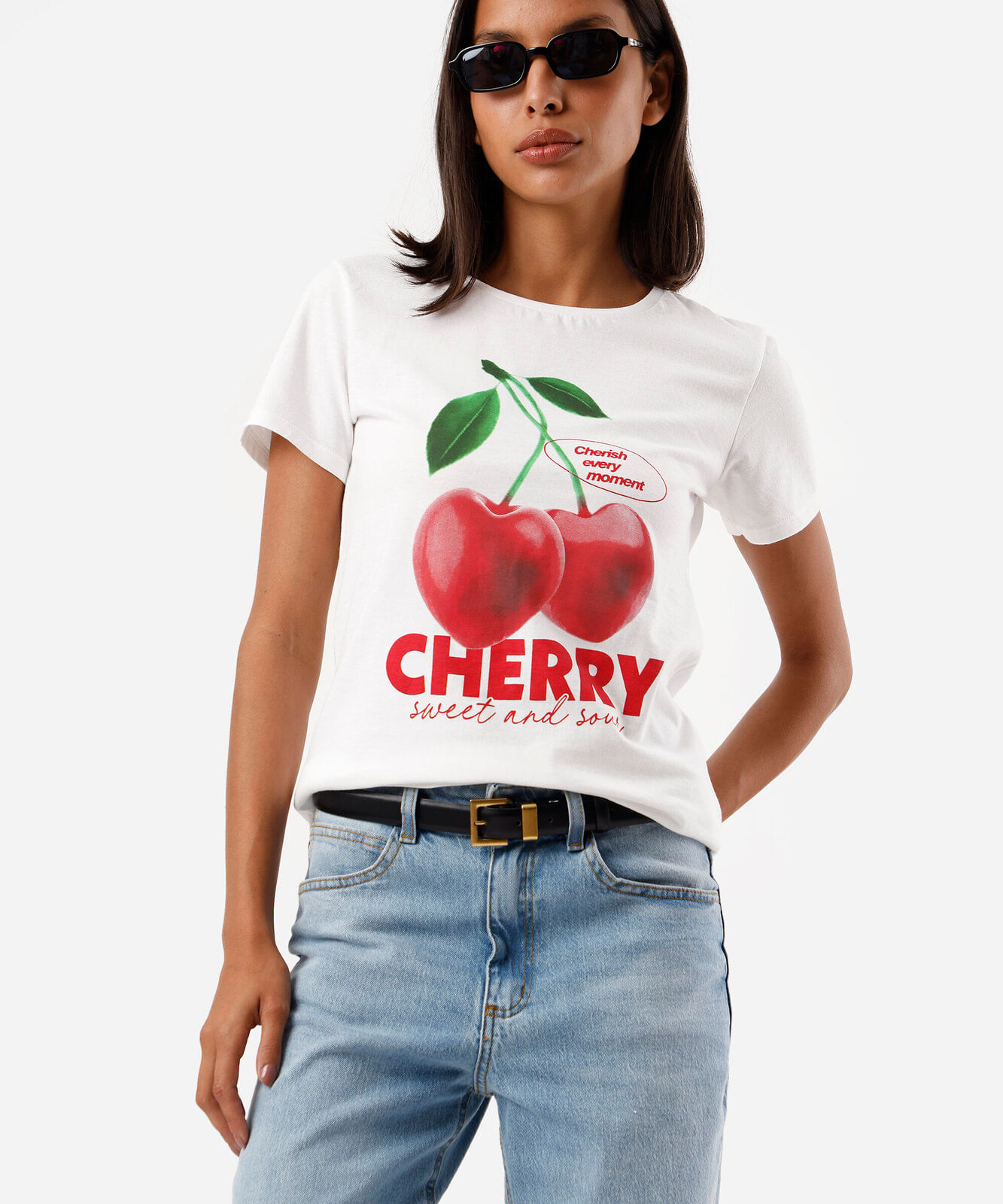 camiseta feminina de algodão maga curta cereja off white