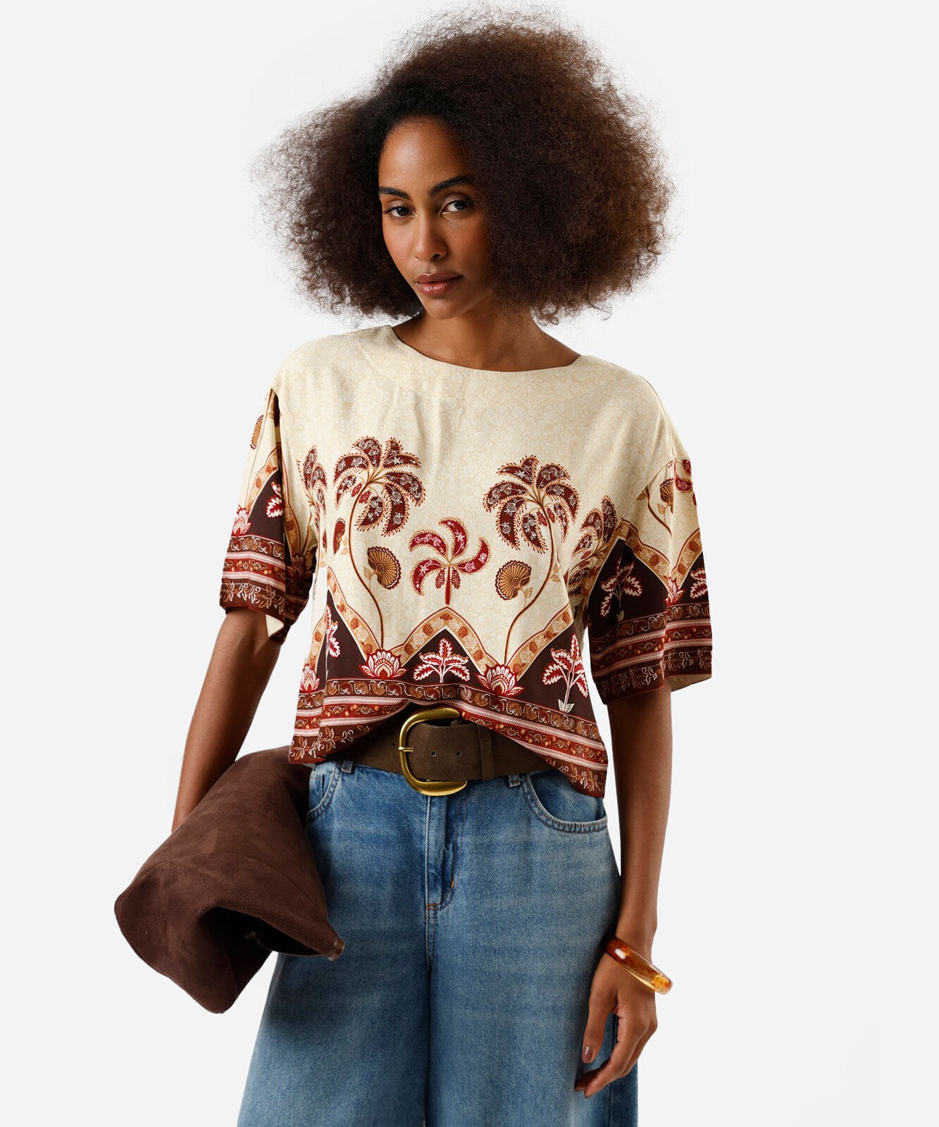 blusa feminina de viscose manga curta folhagens bege