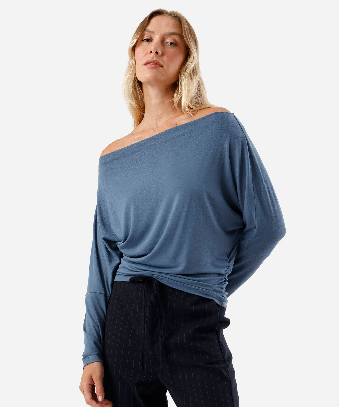 blusa feminina de viscose manga longa azul