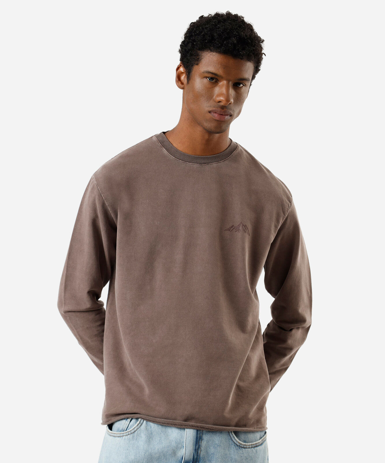 camiseta masculina de algodão manga longa estonada marrom