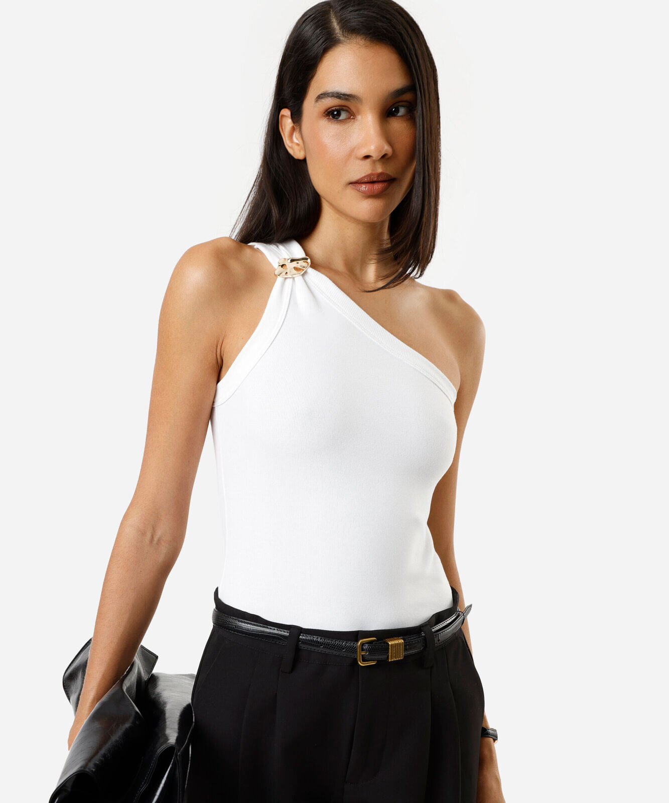 blusa ombro único feminina de algodão com fivela off white