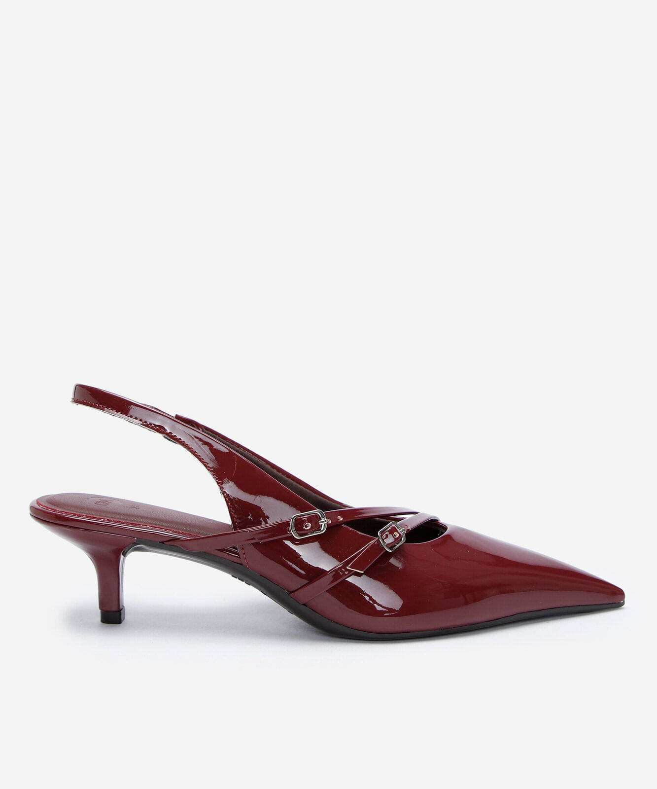 scarpin slingback bico fino salto baixo vinho